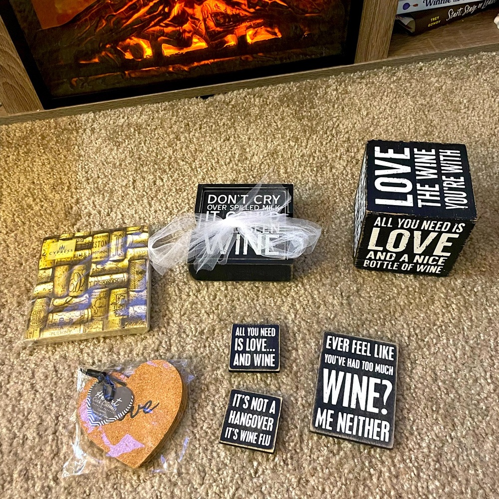 Wine coasters & magnets bundle! 🍷